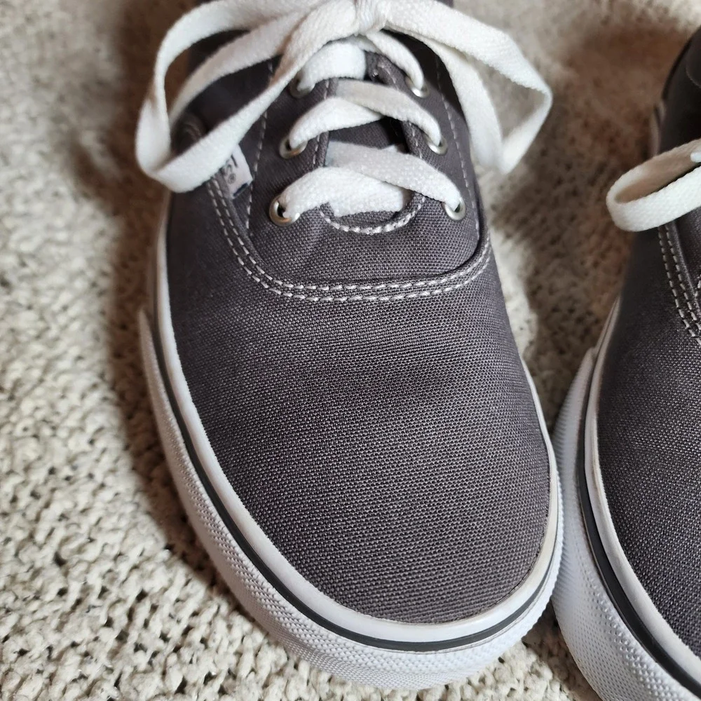 VANS  Pewter Gray Canvas Sneakers Shoes Youth Size 5 Lace Up Comfort